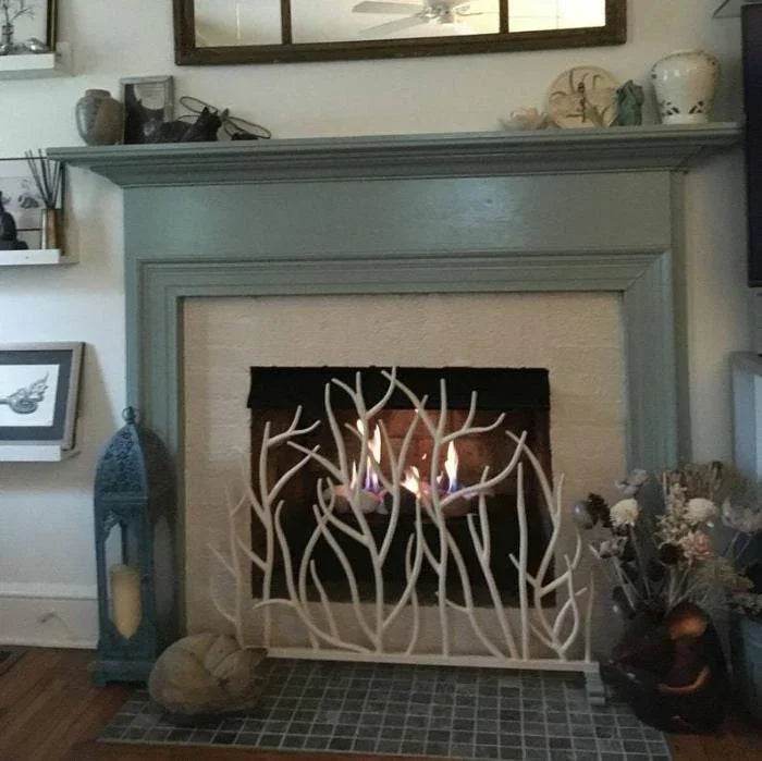 Single Panel Fireplace Screen in Antique White Iron Twig Design