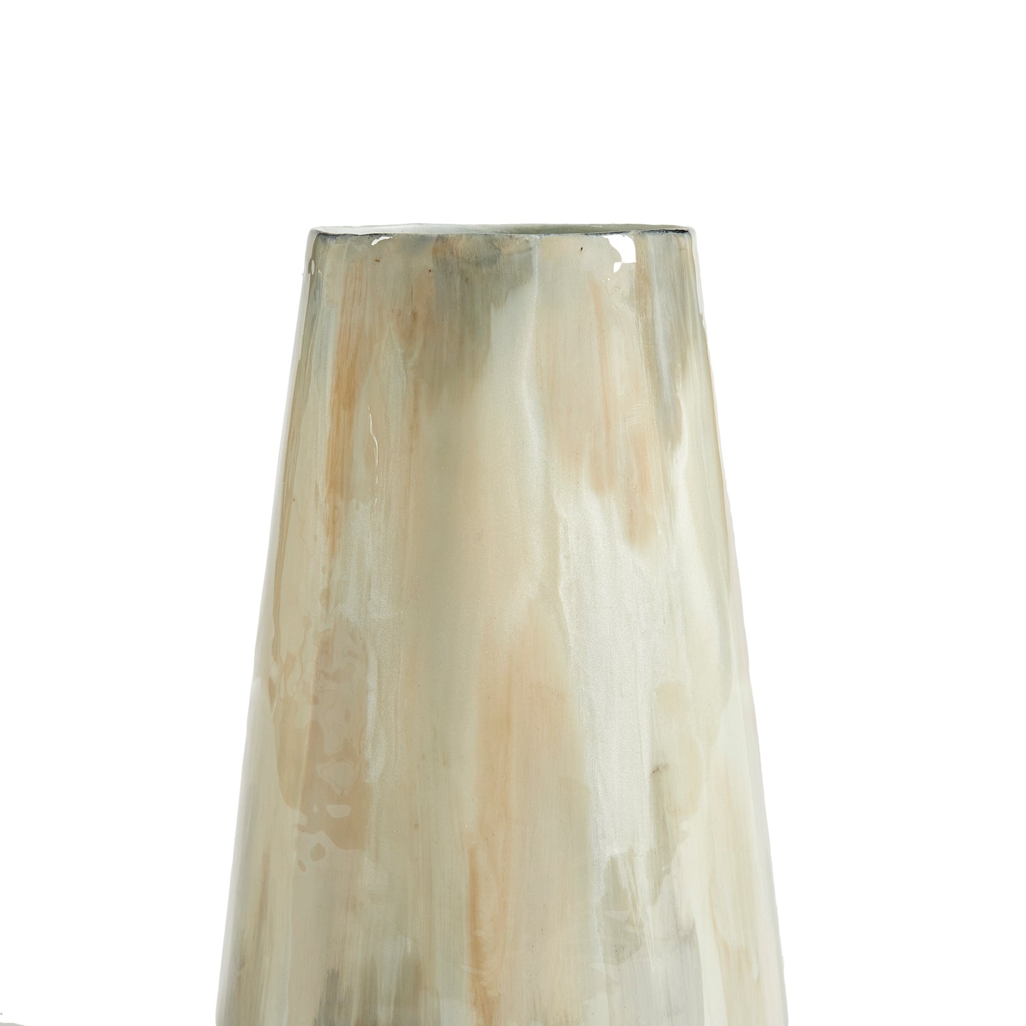 Using enameled iron in an innovative manner, these delicately crafted vases are hand-painted, each one featuring a charming tone-on-tone design. This technique produces a lovely light and creamy effect, making for a distinctive addition to any space. Crafted with expertise, Almeta White Pearl Vase Small stands out with its innovatively crafted enameled iron and charming tone-on-tone design. This unique technique produces an elegant, light and creamy effect that adds a distinctive touch to any room.