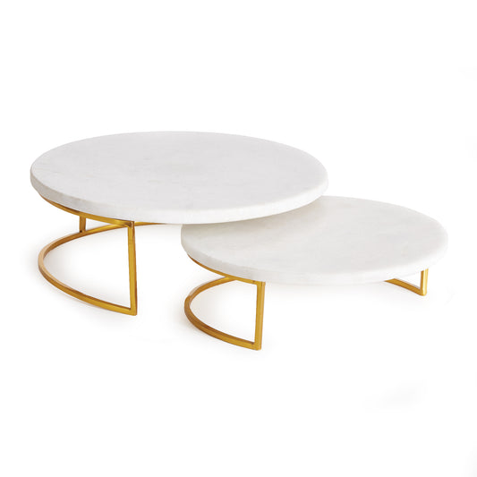 In a classic combination of marble & brass, these serving stands are an elevated way to serve your most favorite cheese & cracker spreads. Perfect for a coastal setting, as well as traditional to transitional.