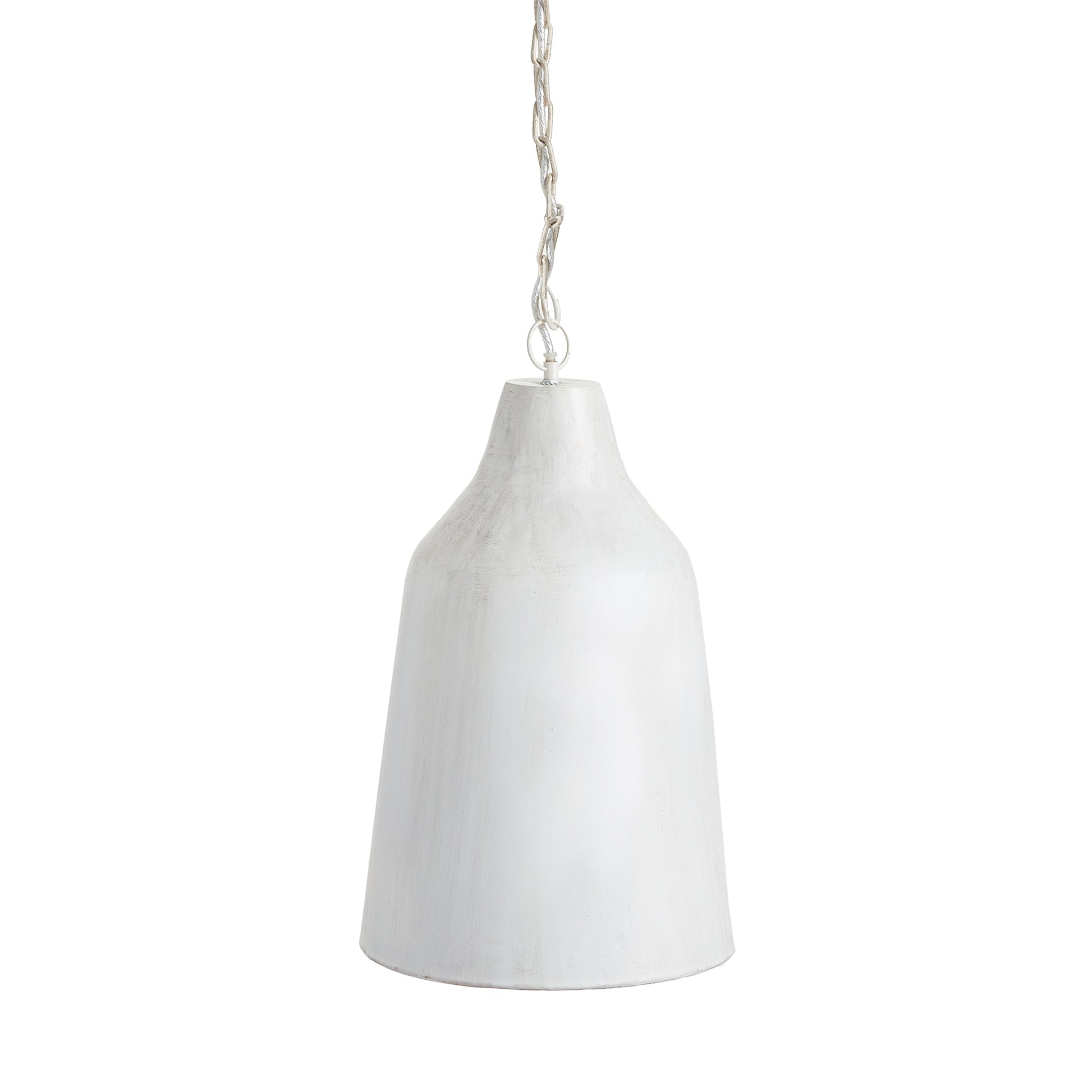 This modern pendant strikes the perfect balance. The white matte wash is decidedly tranquil, while the golden interior lining adds a bit of unexpected drama. Illuminate the entryway, hall or kitchen table in sophisticated style.