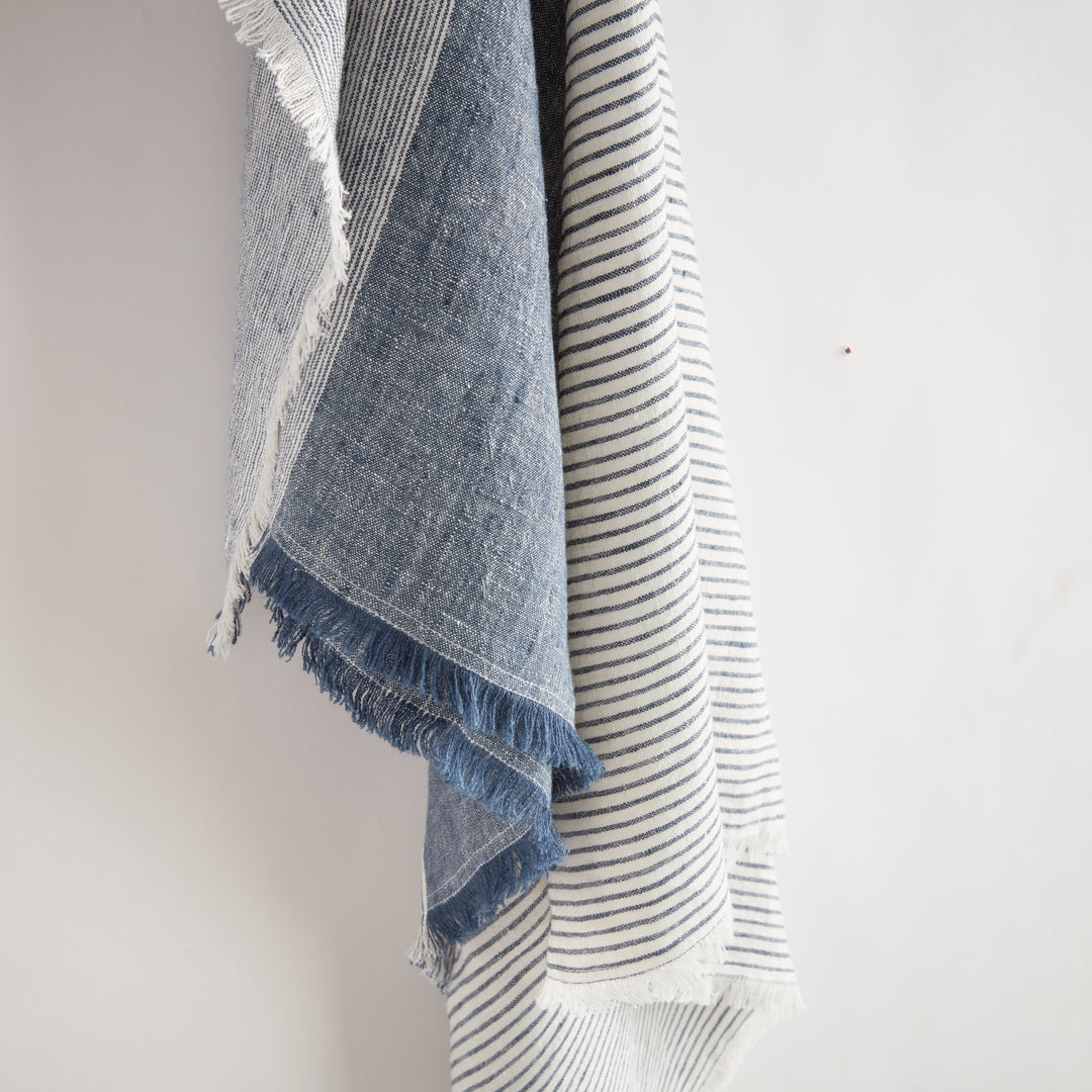 European Linen Throw – Navy and Ivory Yarn-Dyed Blanket 60x50