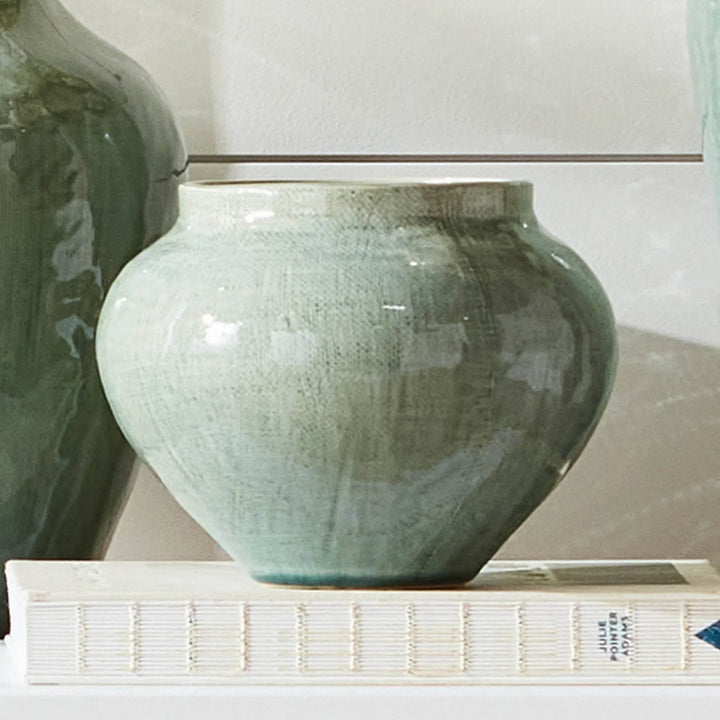 Modern Sage Green Ceramic Vase - Stylish Home Accent