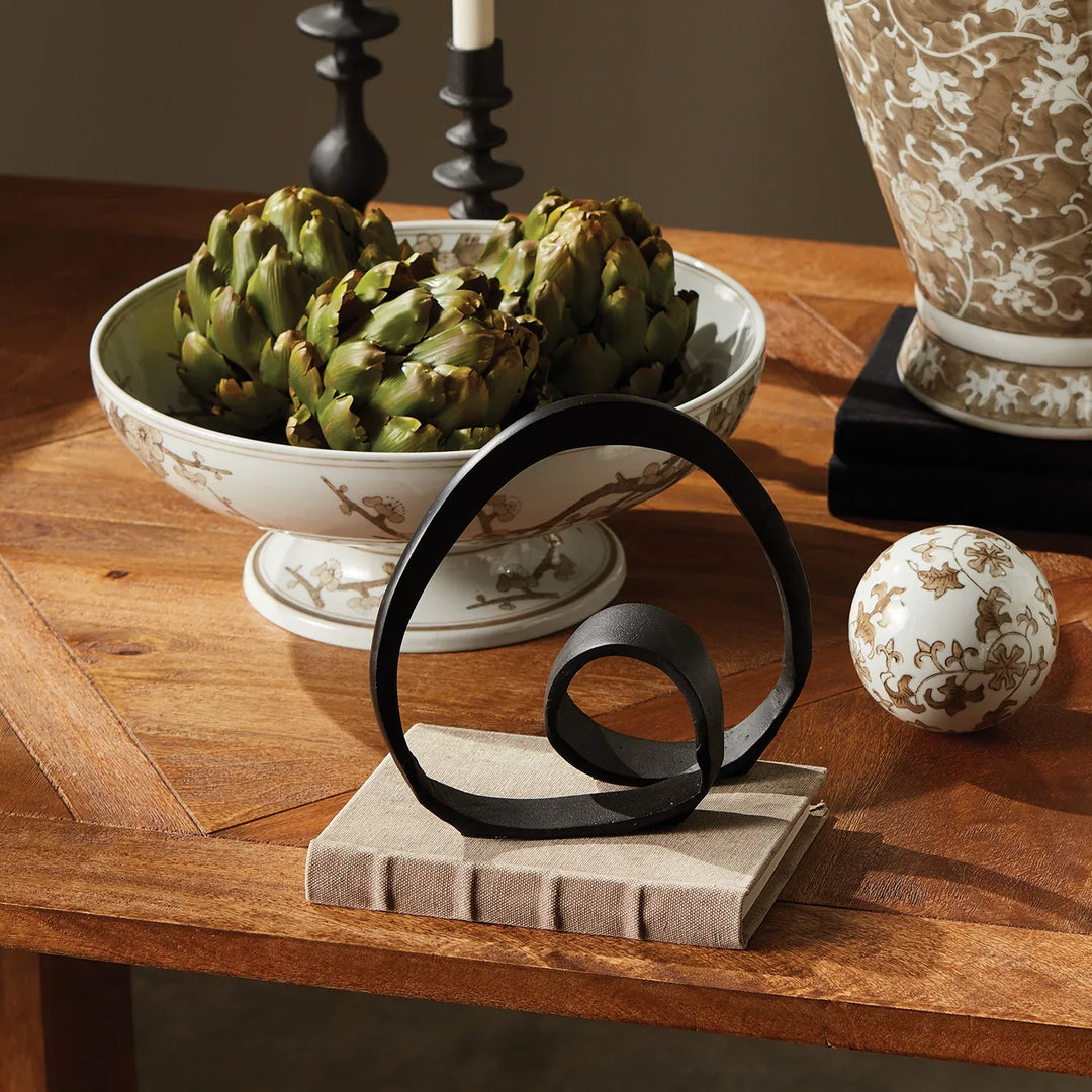 Beatrix Sculpture – Modern Organic