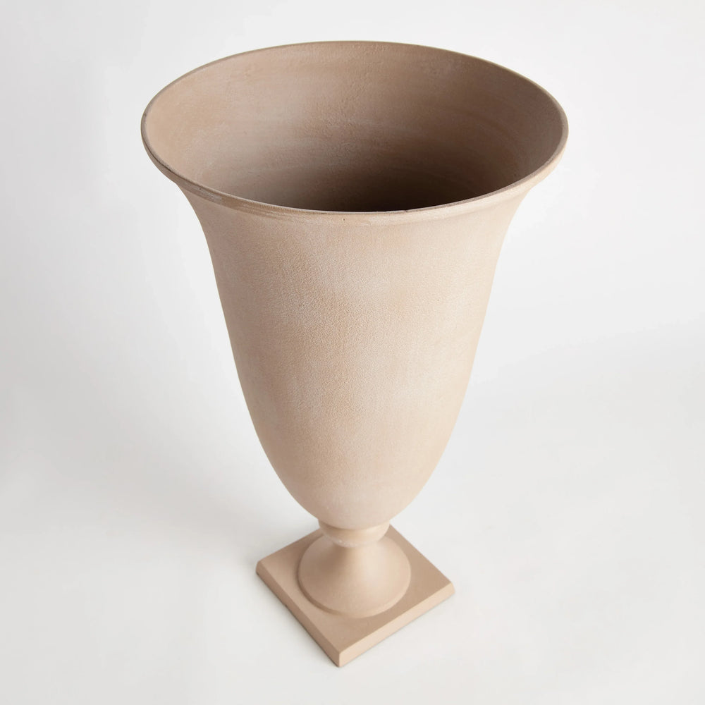 Pietra Footed Urn – Modern Organic