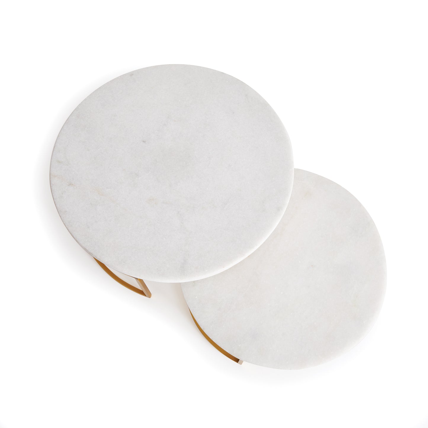 Enhance your serving experience with these sophisticated serving stands made from marble and brass, perfect for any occasion from coastal gatherings to traditional or transitional settings. The combination of marble and brass adds a touch of elegance to your favorite cheese and cracker spreads. Versatile yet timeless, these stands are a must-have for your serving collection.