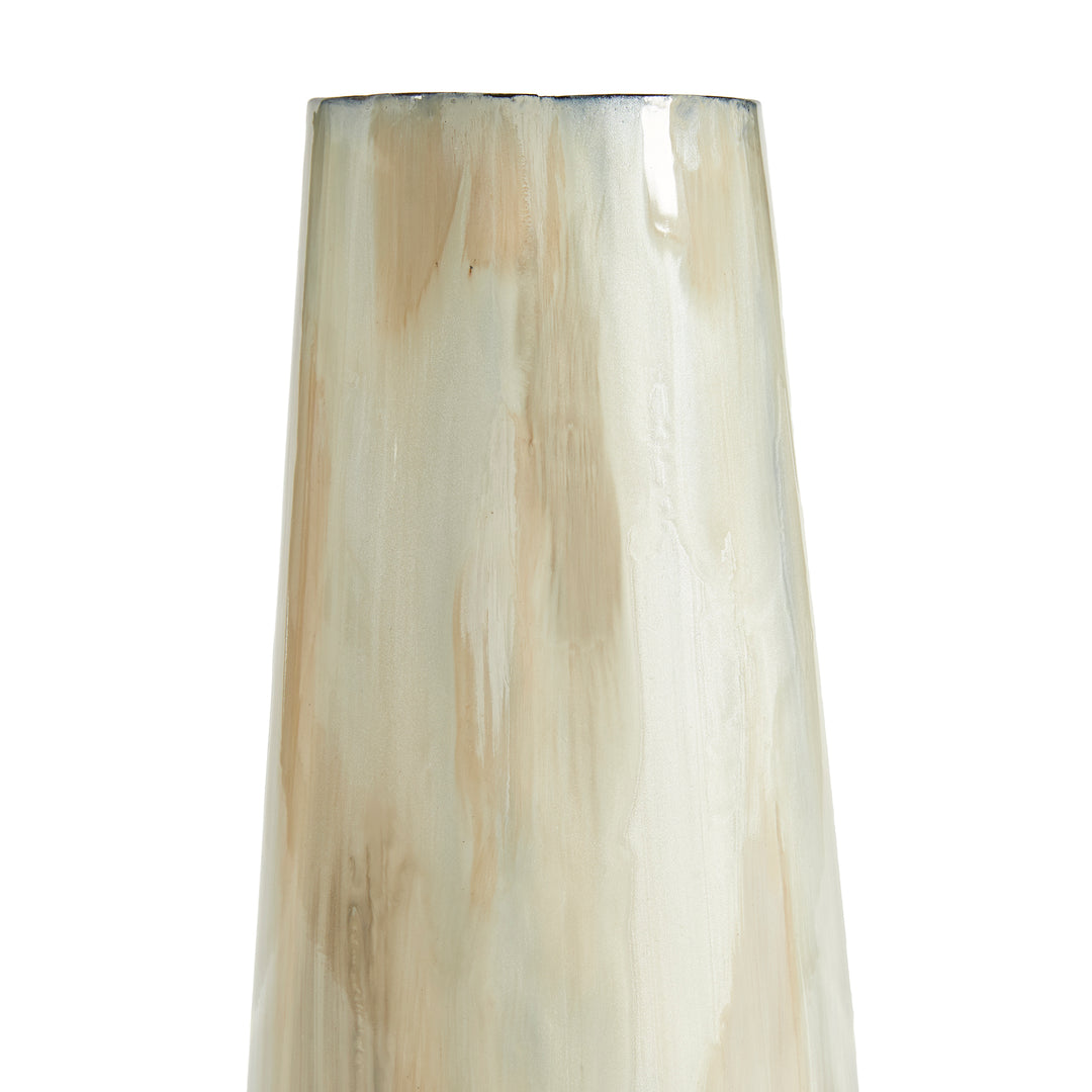 Experience the advantages of enameled iron with Almeta White Pearl Vase Large. These lightweight beauties are hand-painted, showcasing a stunning and elegant tone-on-tone design. Each vase is crafted with expert precision, ensuring a light and creamy appearance. Find beauty in simplicity with Almeta White Pearl Vase Large. Made of enameled iron, these hand-painted vases boast a stunning tone-on-tone design with expertly crafted precision. Enjoy lightweight and creamy perfection with every vase.