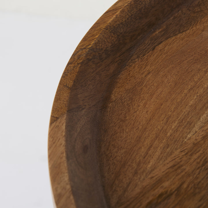 Close-up of solid mango wood tabletop highlighting natural grain variation and smooth finish – Modern Organic