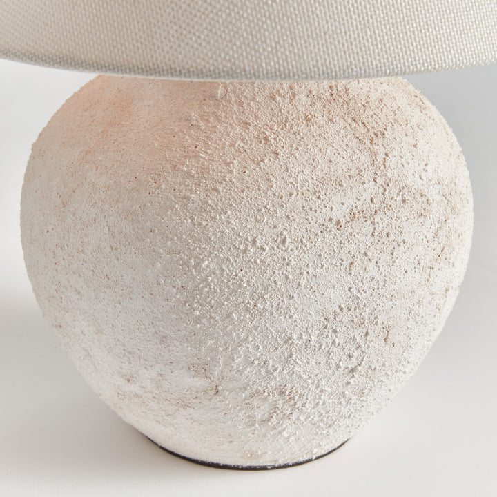 Close view of Orla lamp&